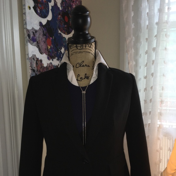 White House Black Market Sz0 Sleeveless Form - Picture 10 of 13